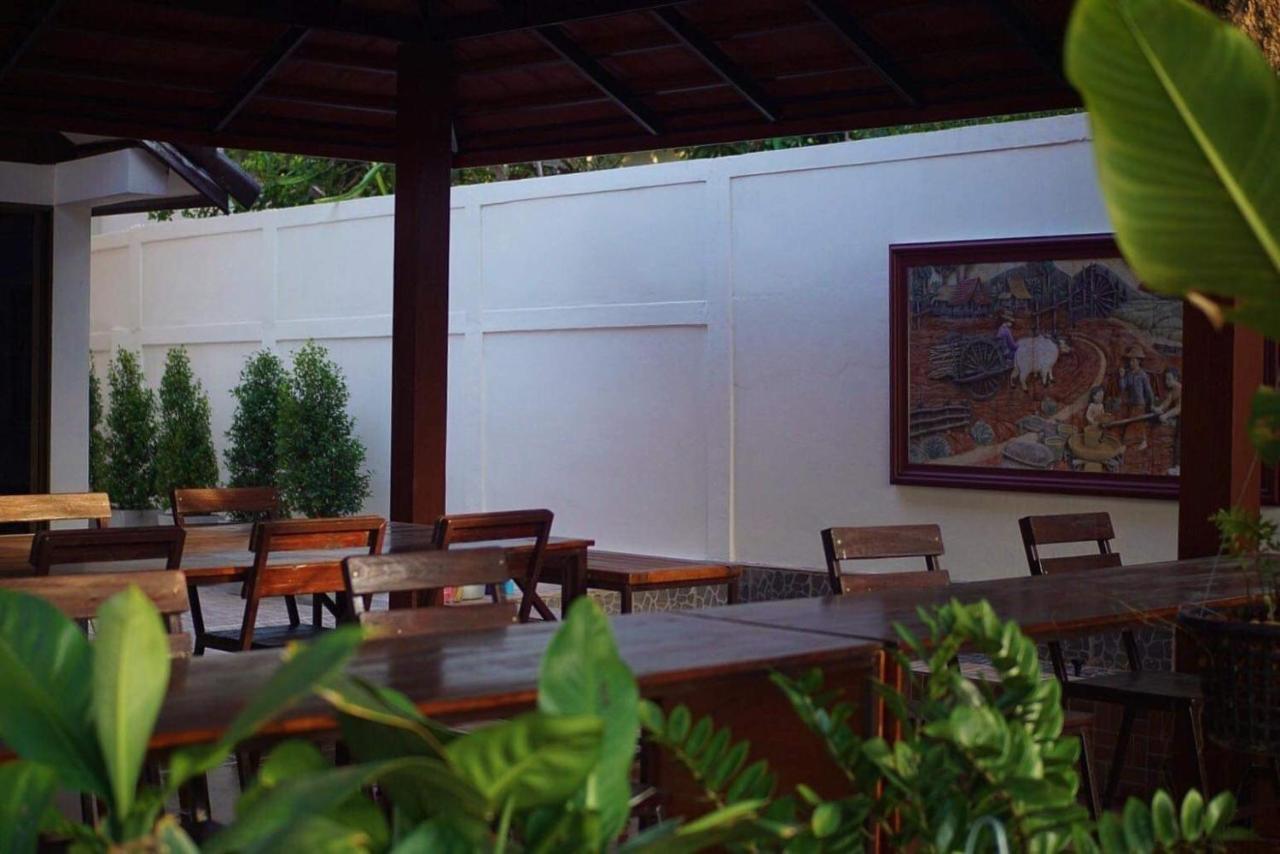 Punyin Hotel Inthanon -ปั้นหยิ่น โฮเทล Чомтонг Екстер'єр фото
