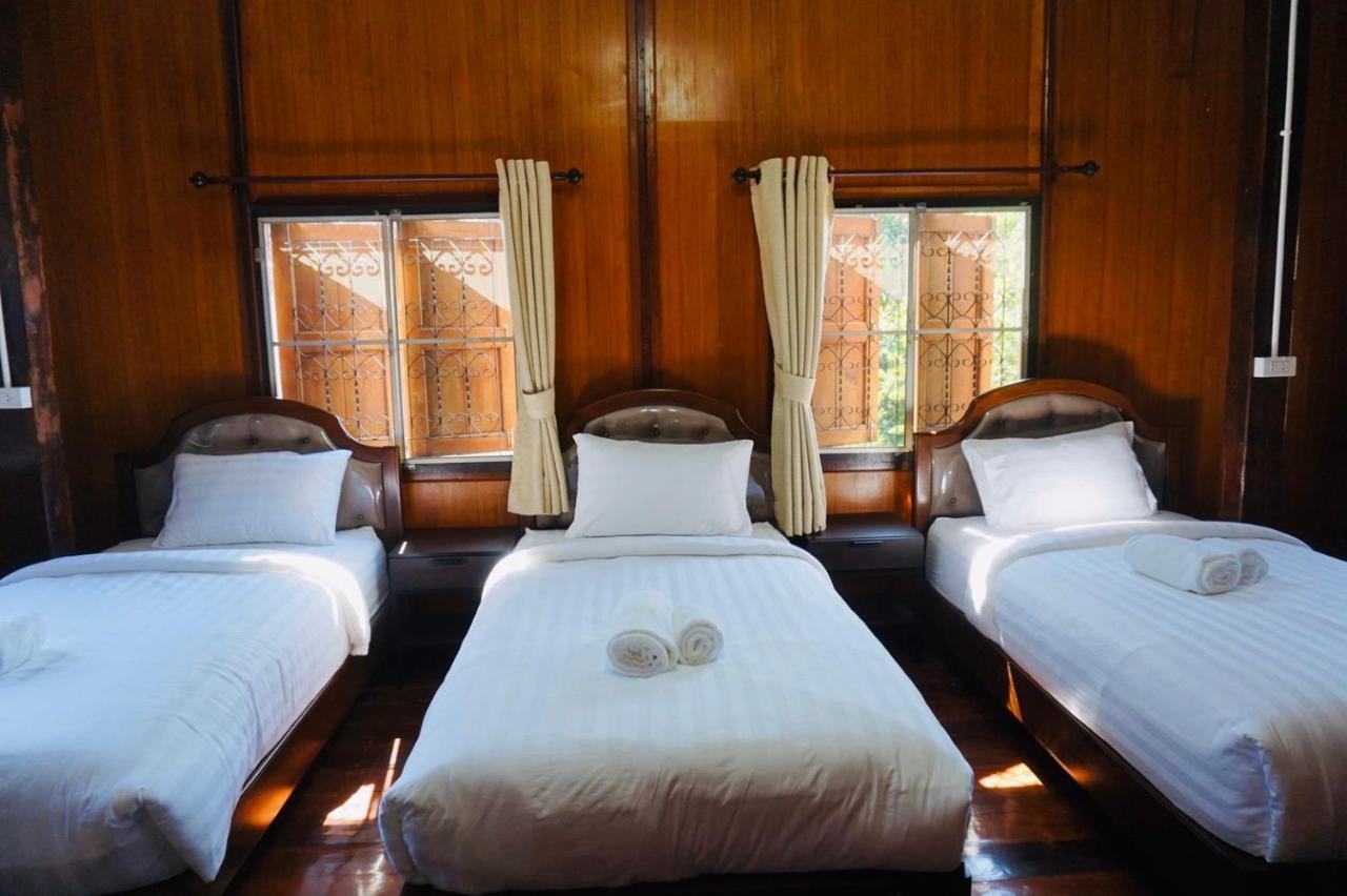 Punyin Hotel Inthanon -ปั้นหยิ่น โฮเทล Чомтонг Екстер'єр фото